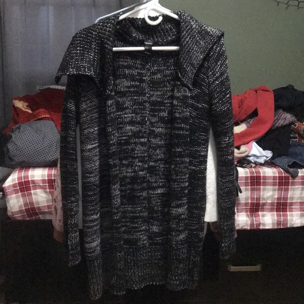 Women’s black and white cardigan